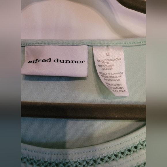 Alfred Dunner mint green short sleeved shirt with pretty purple flowers size xl - Picture 2 of 7